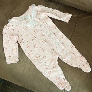 Catherine Malandrino one piece footie set. Tulle ruffle and bow; 3-6M